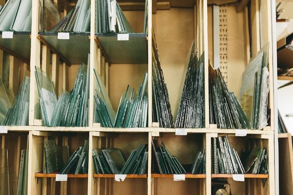 Urgence en Vitrerie : faites appel à un vitrier en Bourgogne-Franche-Comté